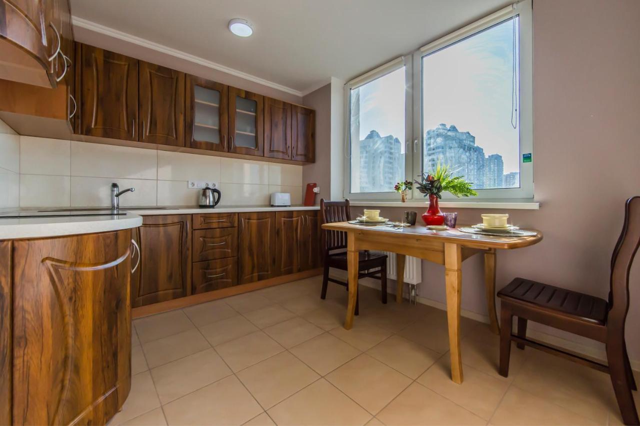 Super Comfort Flat For You Near The Metro. Киев Экстерьер фото