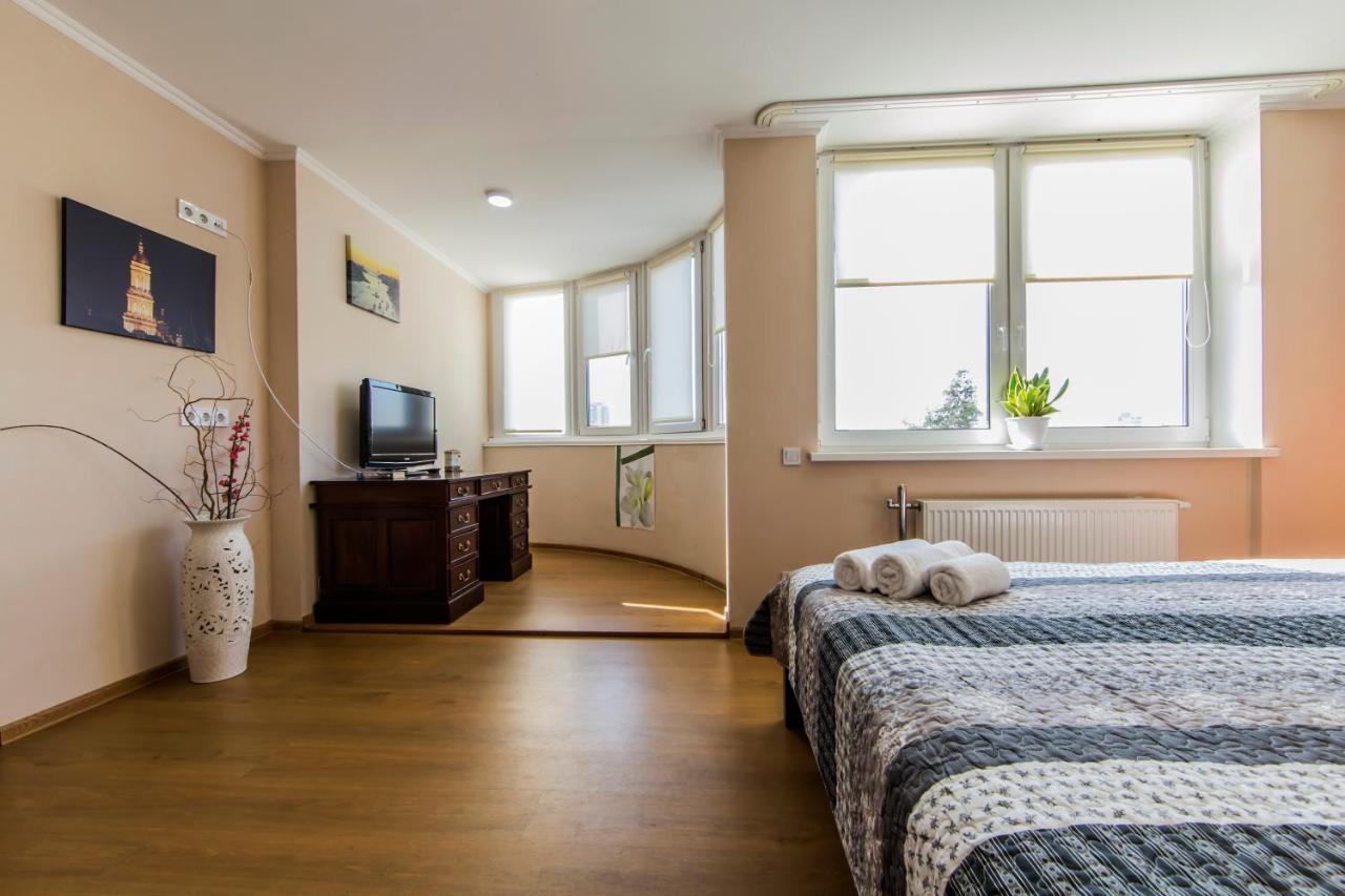 Super Comfort Flat For You Near The Metro. Киев Экстерьер фото