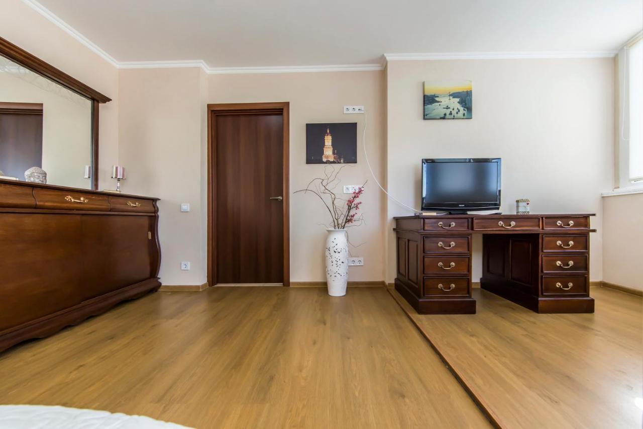 Super Comfort Flat For You Near The Metro. Киев Экстерьер фото
